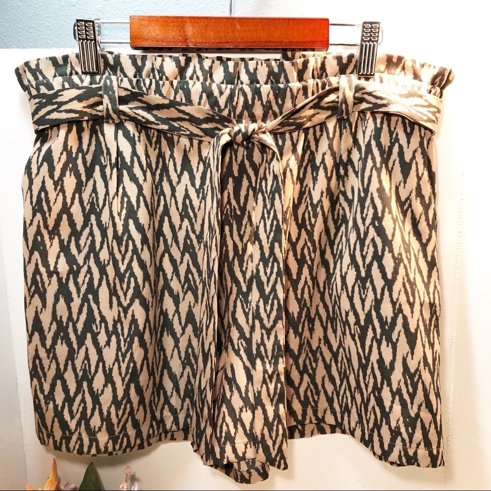Sanctuary Brown-Black Patterned Shorts w/Sash